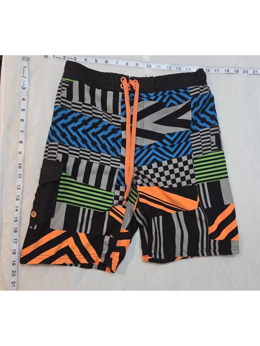 Men's Geometric Pattern Swim Trunks with Cargo Pocket